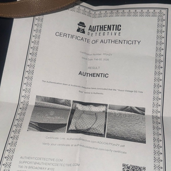 Gucci Signature Tote with Tan Straps - Picture 4 of 9